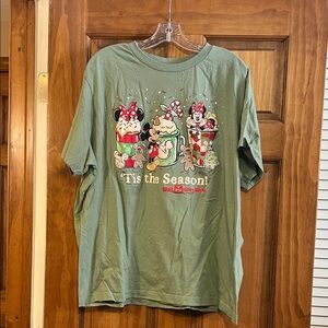 Walt Disney World Tis the Season Short Sleeve Tee Shirt Top
Mickey Minnie Mouse